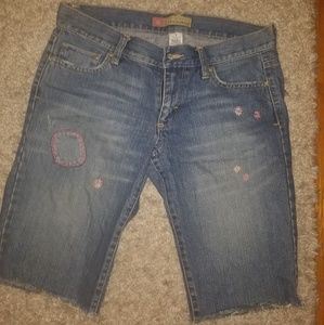 Old Navy Bermuda shorts